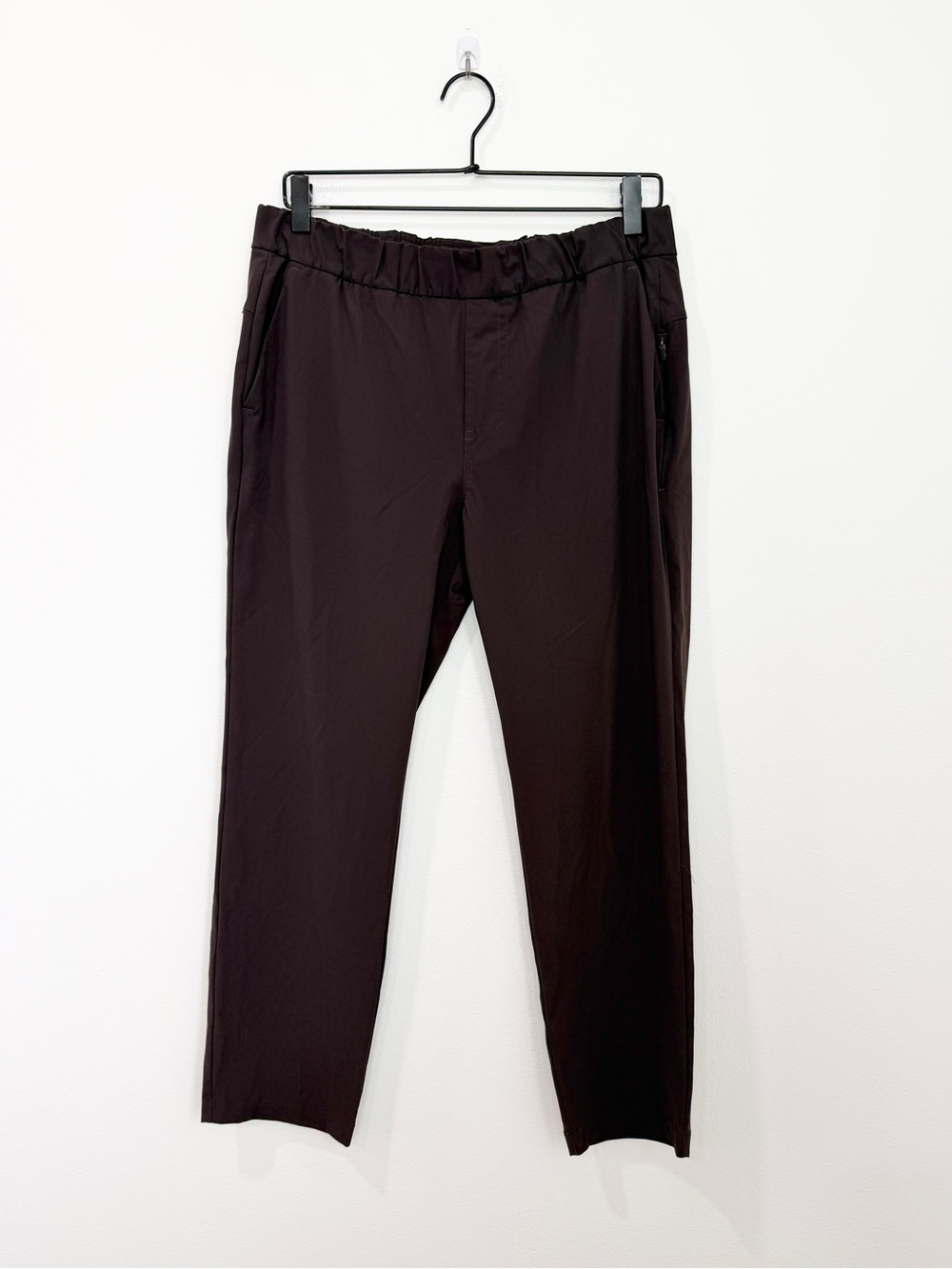 Vuori Miles Ankle Pant in Dark Cherry Pull on Athletic Outdoor